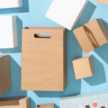 05 02 001 01 033 Kartonkikassi automaattipohjalla ja kahvalla 3