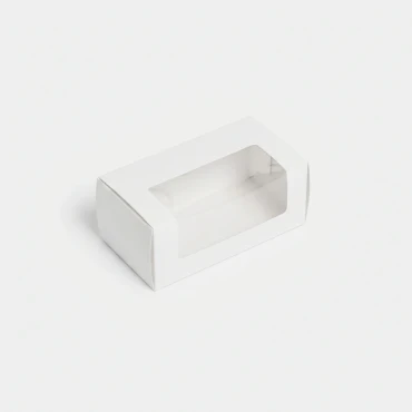 Leivosrasia ikkunalla valkoinen 212 kuva