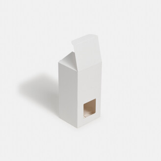 01 03 001 02 033 Keksipakkaus pienella ikkunalla ja automaattiohjalla valkoinen 2  image